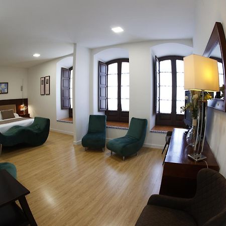 Hotel El Carmen Пуэнте-Хениль Экстерьер фото